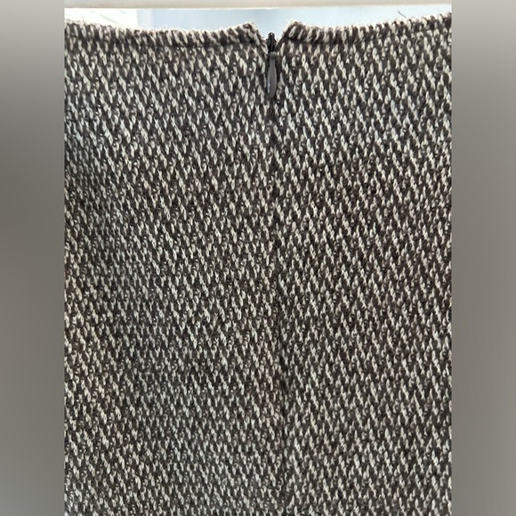 Lafayette 148 100% Wool Tulip Pleat Pencil Skirt Size 4 Old Money Career Preppy - Picture 5 of 9